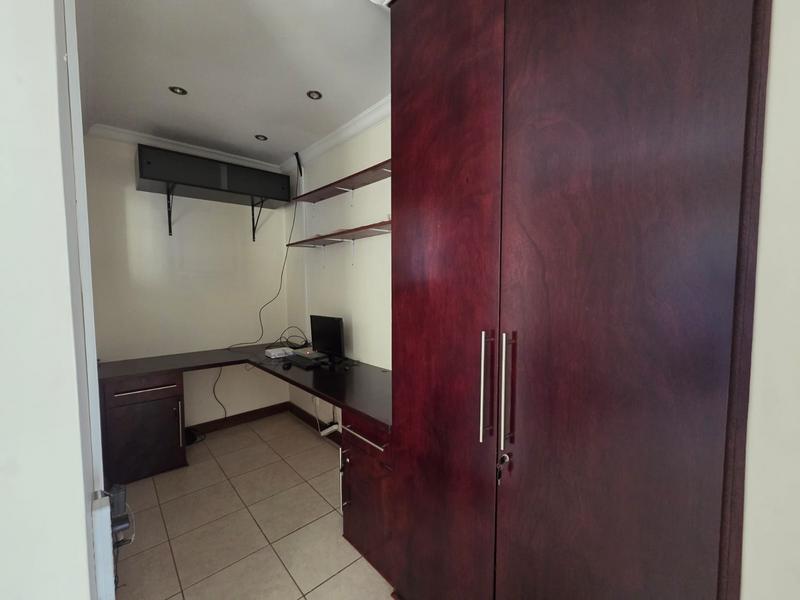 3 Bedroom Property for Sale in Gateway Manor North West